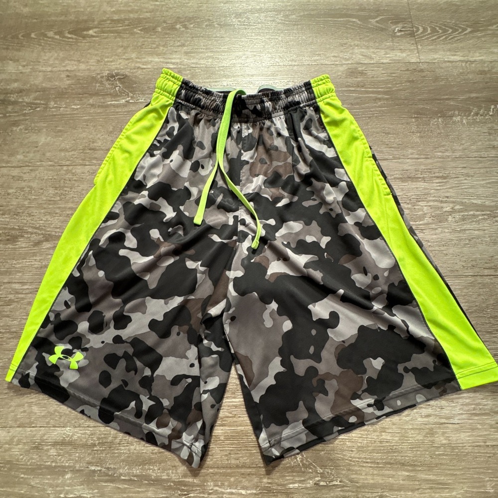 Under Armour Shorts Boys Small Camouflage Basketball Drawstring Performance 9.5"